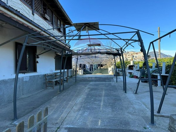 appartamento in vendita a Colli a Volturno in zona Cerreto