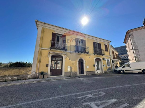 casa indipendente in vendita a Colli a Volturno in zona Cerreto