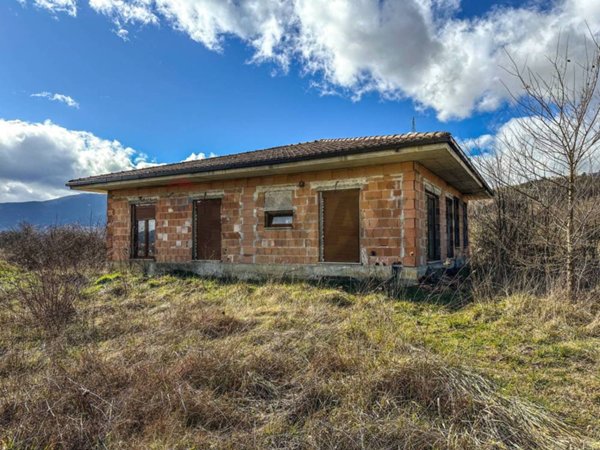 casa indipendente in vendita a Conca Casale