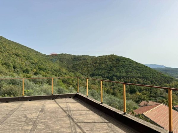 casa indipendente in vendita a Conca Casale