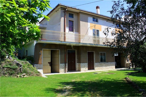 casa indipendente in vendita a Conca Casale