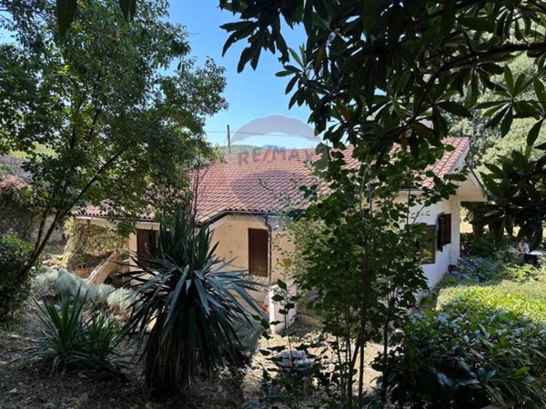 casa indipendente in vendita a Filignano in zona Franchitti