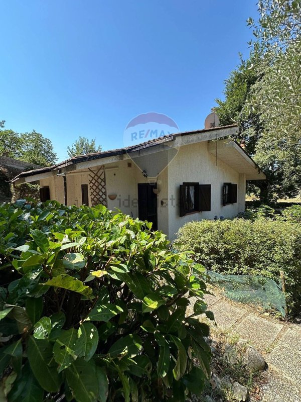 casa indipendente in vendita a Filignano in zona Franchitti