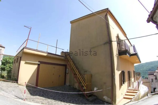 casa indipendente in vendita a Filignano in zona Collemacchia