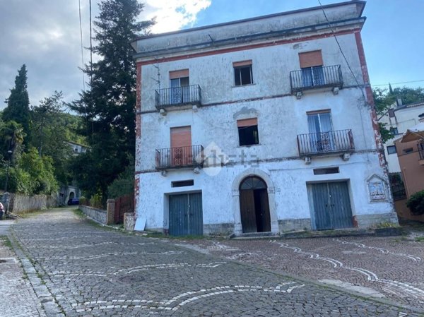casa indipendente in vendita a Filignano