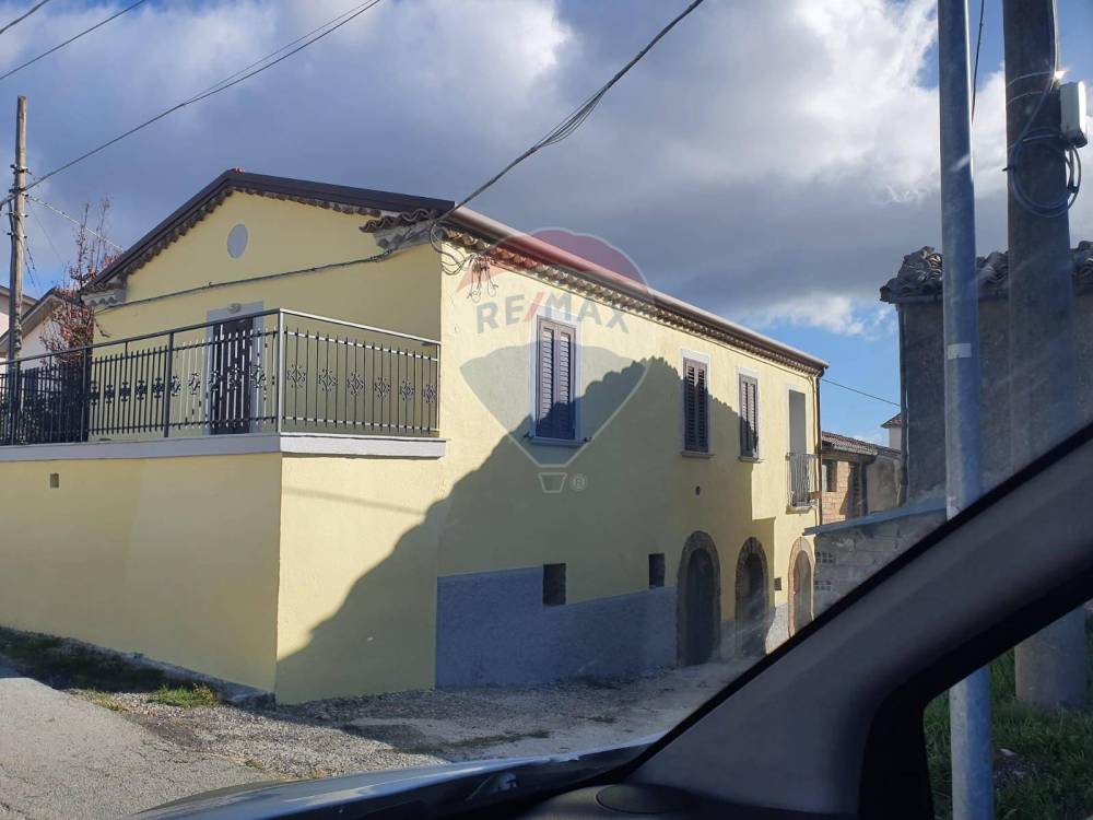 casa indipendente in vendita a Frosolone