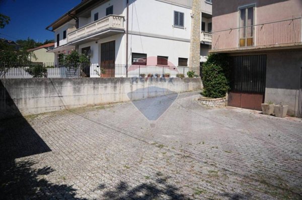 casa indipendente in vendita a Frosolone