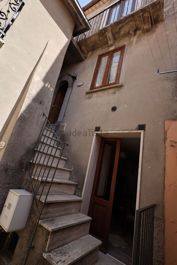 casa indipendente in vendita a Frosolone