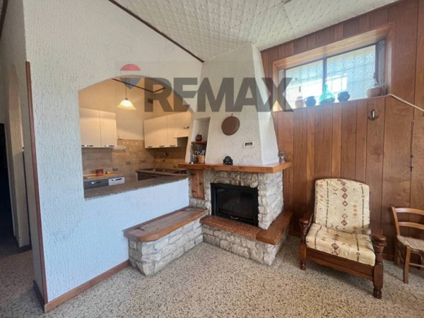 casa indipendente in vendita a Frosolone