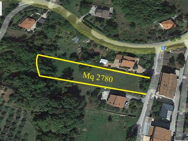 terreno edificabile in vendita ad Isernia in zona Colle Cioffi