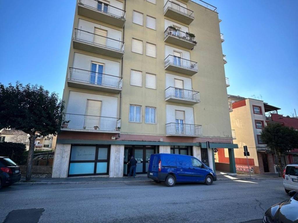 ufficio in vendita ad Isernia