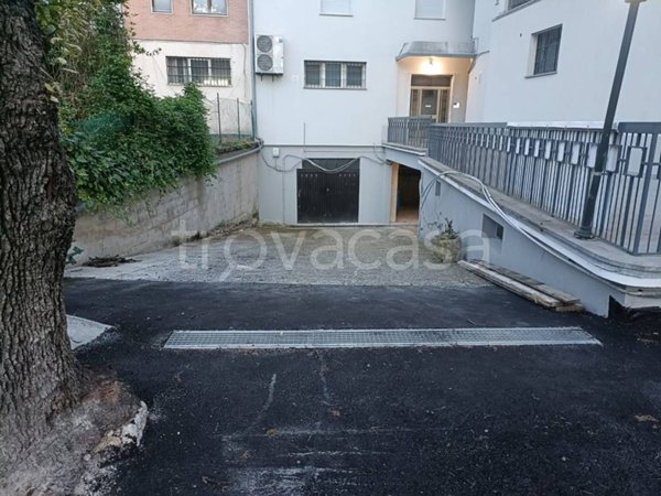 casa indipendente in vendita ad Isernia