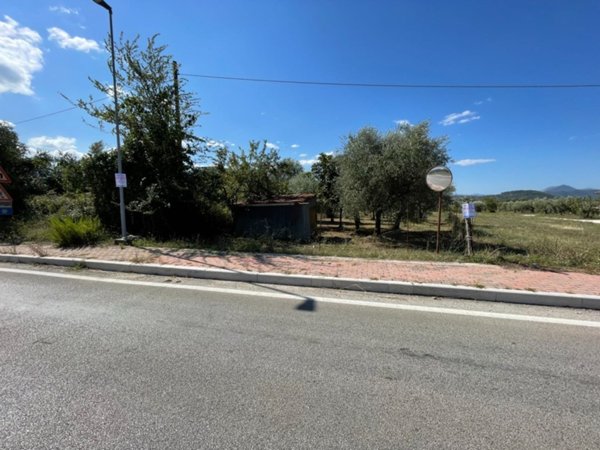 terreno agricolo in vendita ad Isernia in zona Fragnete