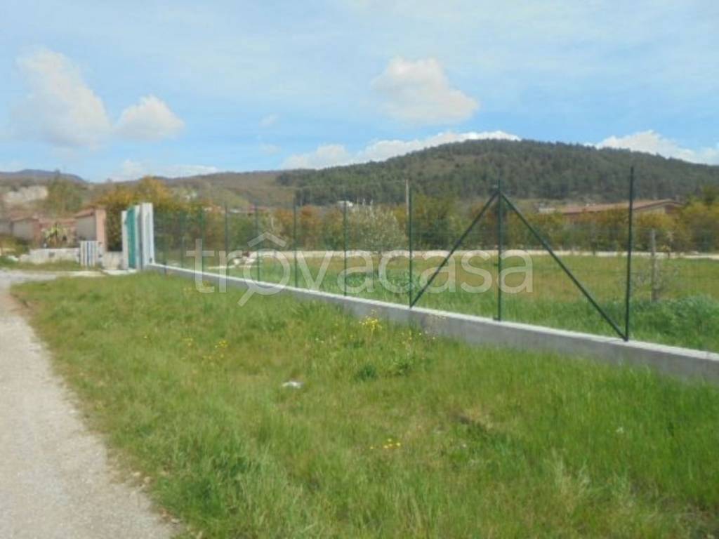 terreno agricolo in vendita ad Isernia in zona Contrada Le Piane