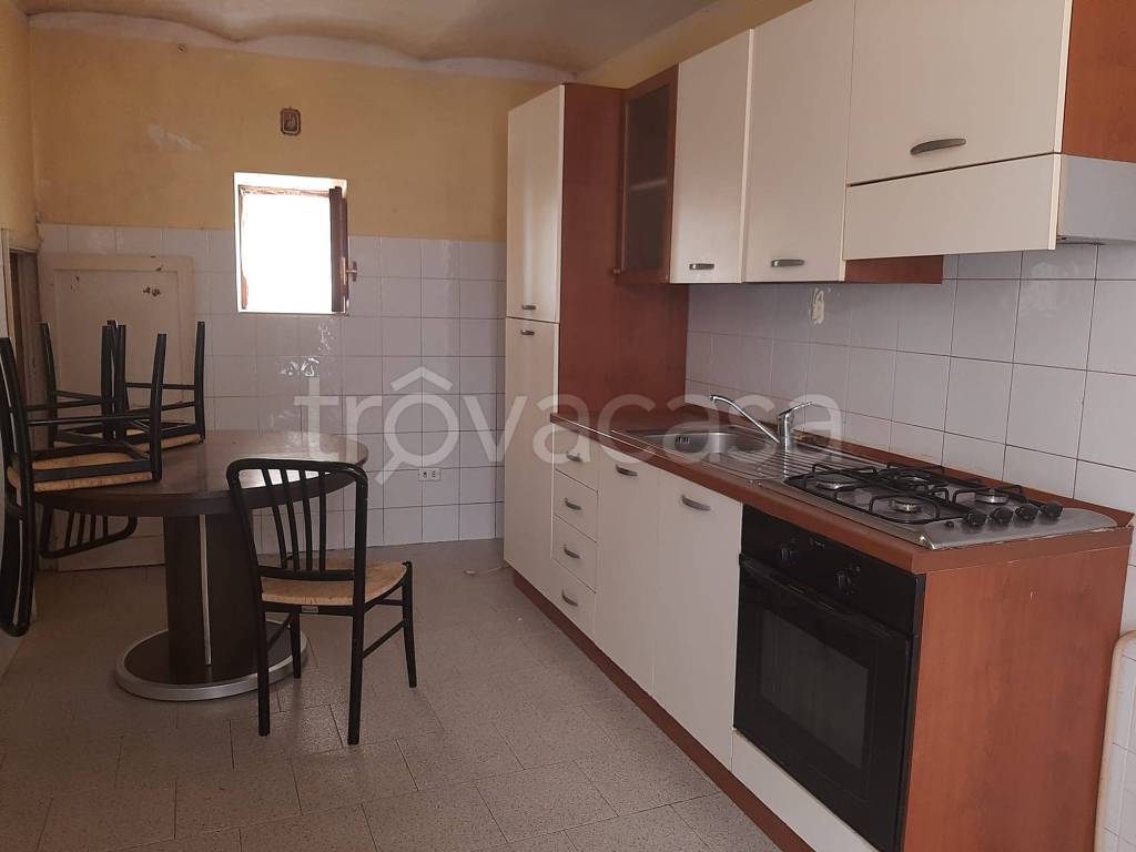 casa indipendente in vendita ad Isernia