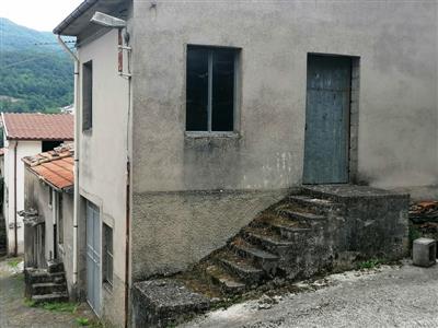 casa indipendente in vendita ad Isernia
