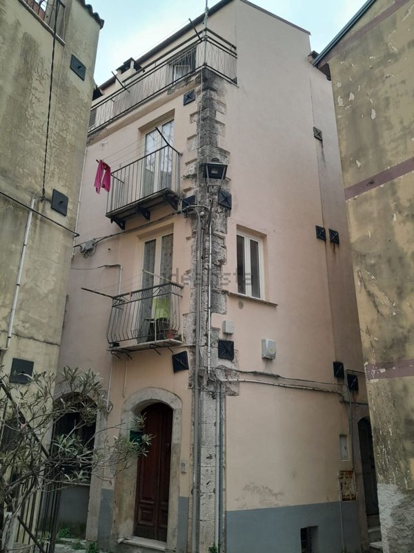 casa indipendente in vendita ad Isernia