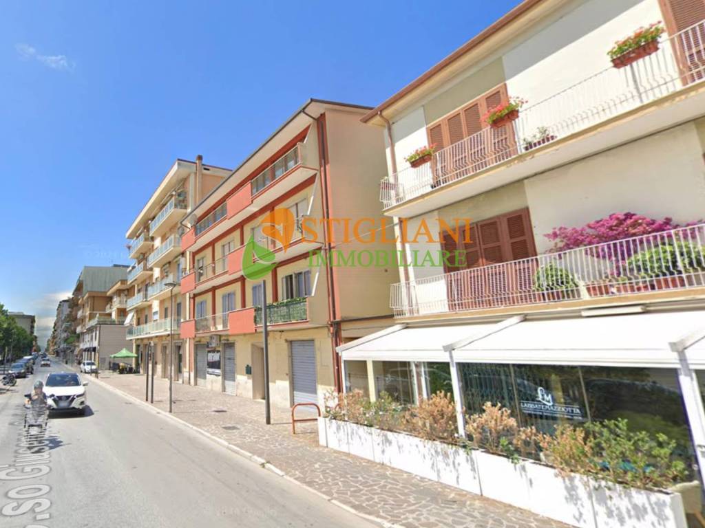 negozio in vendita ad Isernia