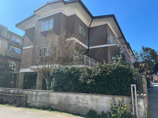 casa indipendente in vendita ad Isernia