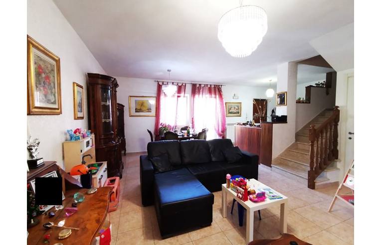 casa indipendente in vendita ad Isernia