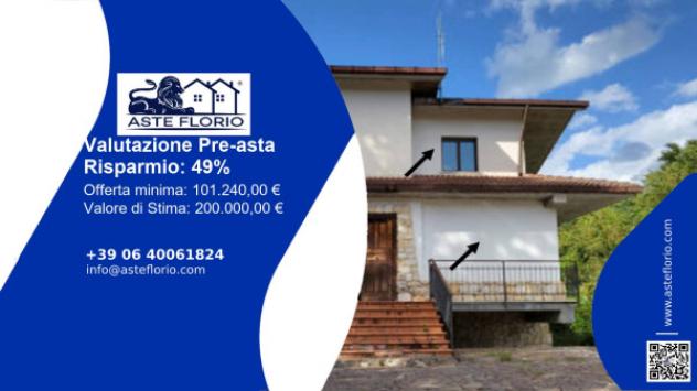 casa indipendente in vendita ad Isernia in zona Colle Cioffi