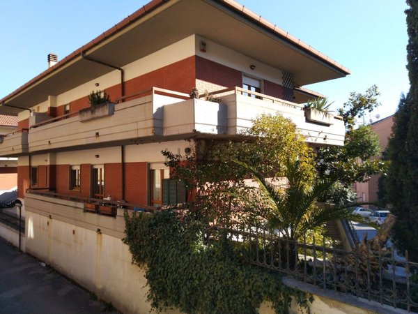 casa indipendente in vendita ad Isernia