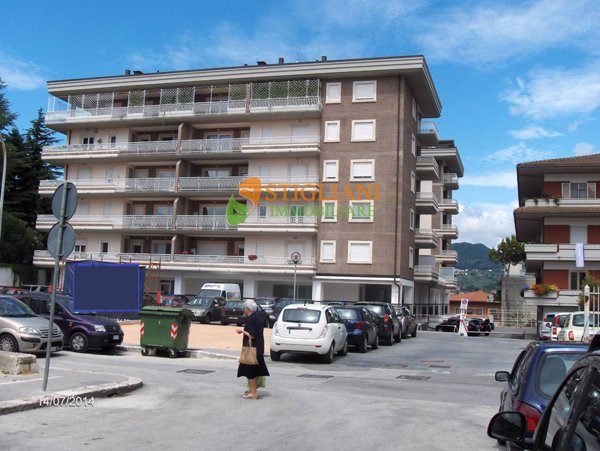 locale commerciale in vendita ad Isernia