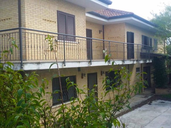 casa indipendente in vendita ad Isernia