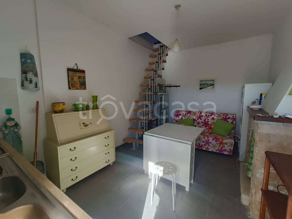 casa indipendente in vendita ad Isernia in zona Fragnete