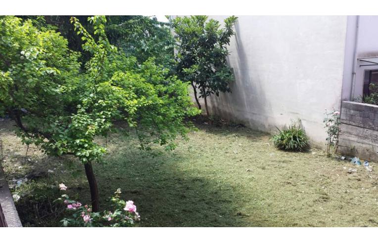 locale commerciale in vendita ad Isernia