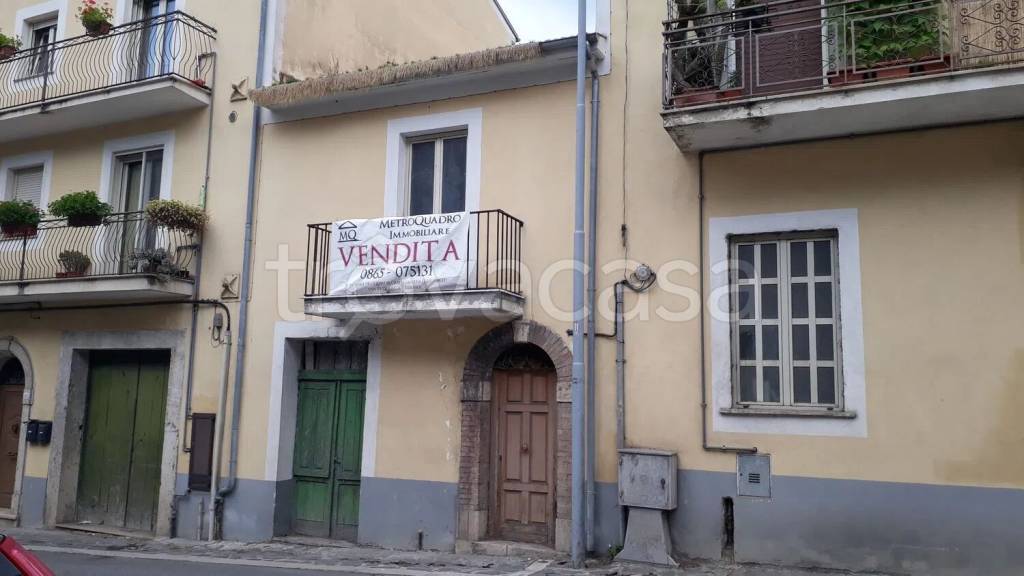 casa indipendente in vendita ad Isernia