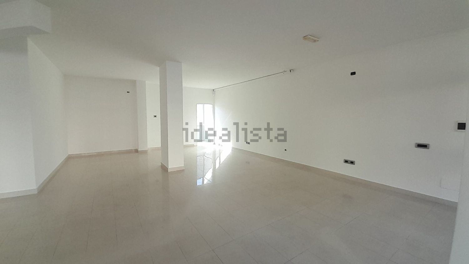 locale commerciale in vendita ad Isernia in zona Contrada Rio