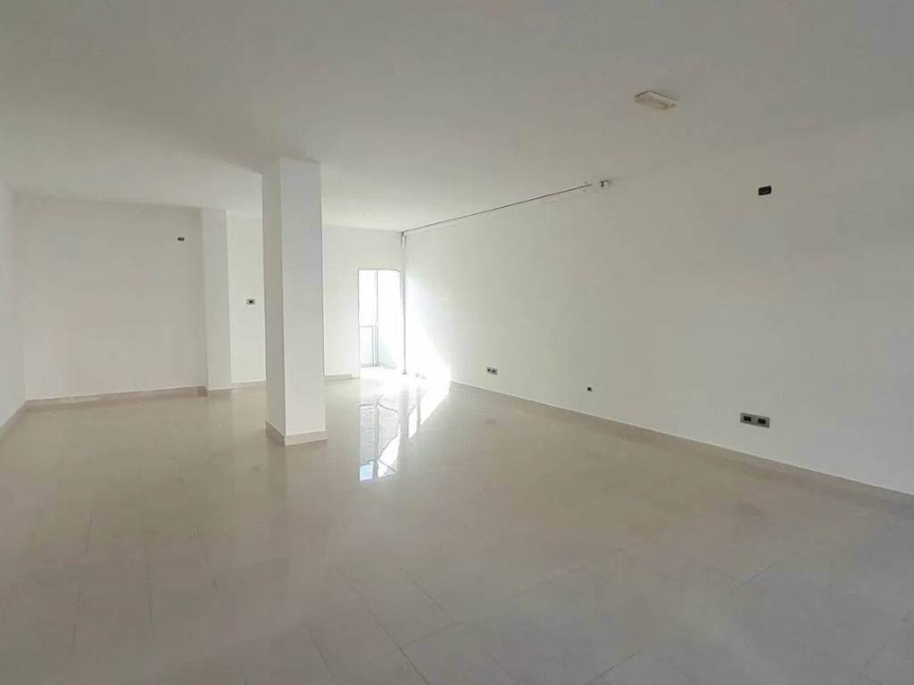 negozio in vendita ad Isernia