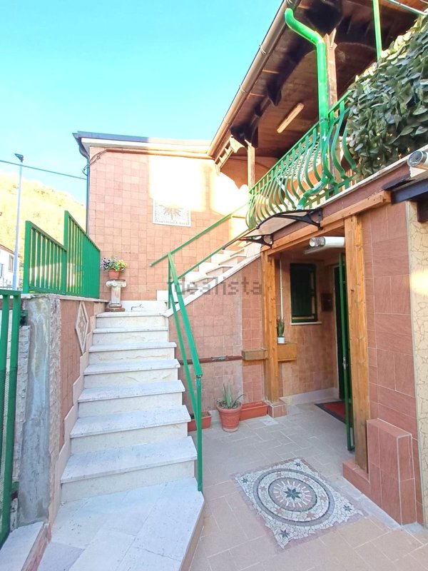 appartamento in vendita ad Isernia in zona Conocchia