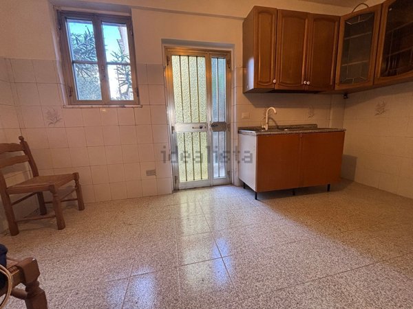 casa semindipendente in vendita ad Isernia in zona Colle Cioffi