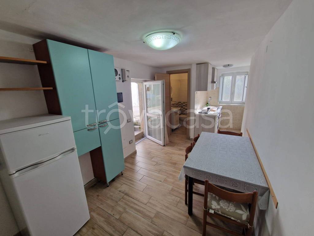 casa indipendente in vendita ad Isernia