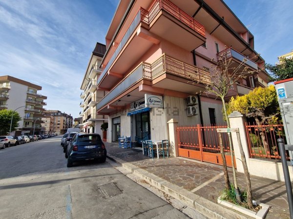 locale commerciale in vendita ad Isernia