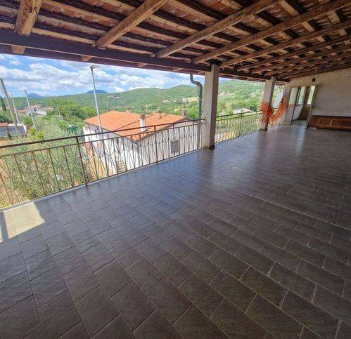 appartamento in vendita ad Isernia in zona Colle Cioffi