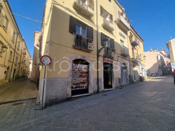 negozio in vendita ad Isernia