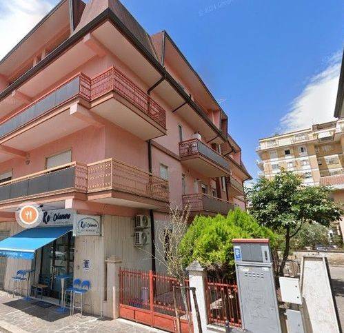 negozio in vendita ad Isernia