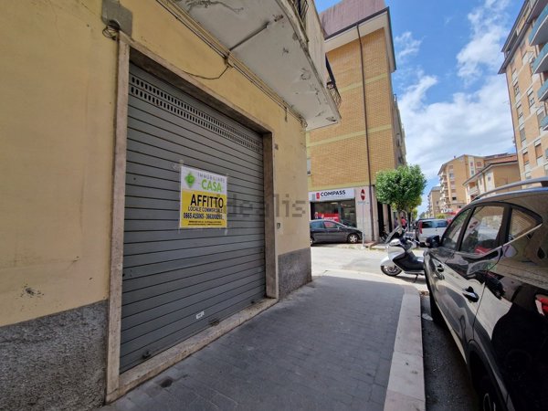 locale commerciale in vendita ad Isernia