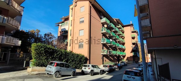 appartamento in vendita ad Isernia in zona Contrada Rio