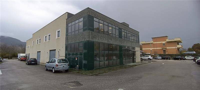 negozio in vendita ad Isernia