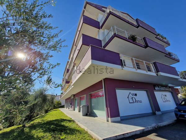 appartamento in vendita ad Isernia in zona Contrada Le Piane