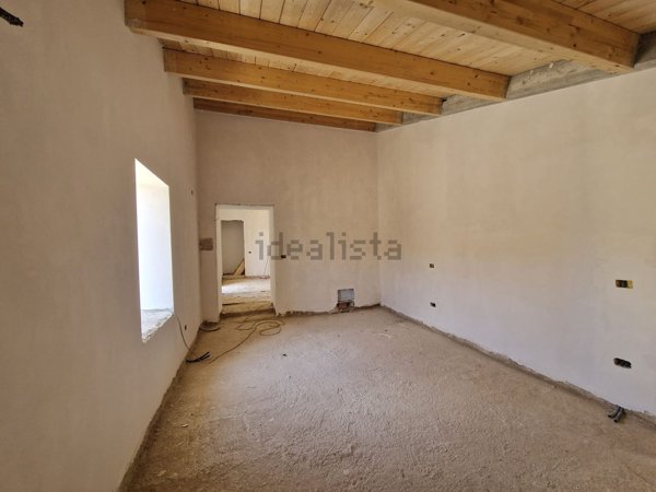 casa indipendente in vendita ad Isernia