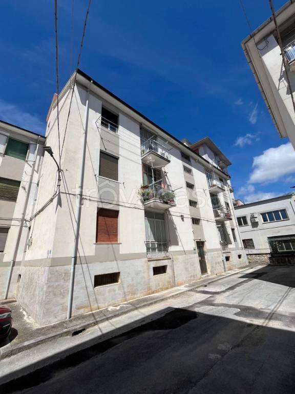 appartamento in vendita ad Isernia in zona Contrada Belvedere