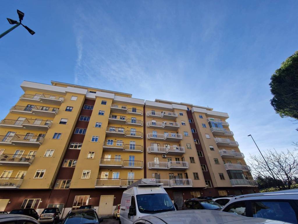 appartamento in vendita ad Isernia in zona Contrada Le Piane