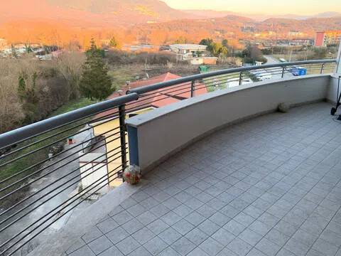 appartamento in vendita ad Isernia in zona Contrada Le Piane