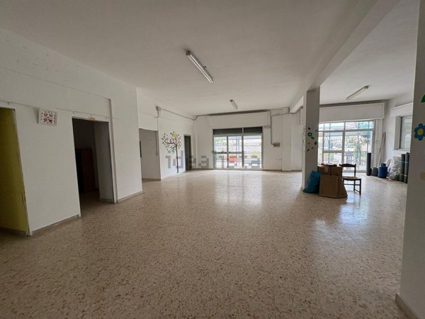 locale commerciale in vendita ad Isernia