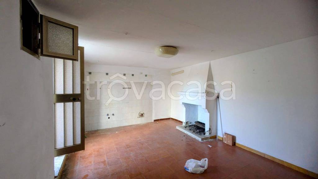 casa indipendente in vendita a Macchia d'Isernia